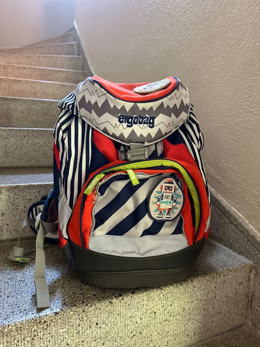 Ergobag Sacs & sacs à dos: Ergobag Schulrucksack Set gestreift guter Zustand – D'occasion à Küssnacht am Rigi par Andreakamm 1
