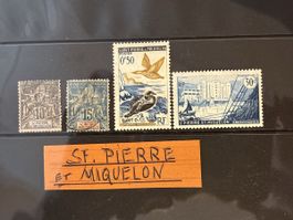 Lot de 4 timbres poste Saint-Pierre et Miquelon divers
