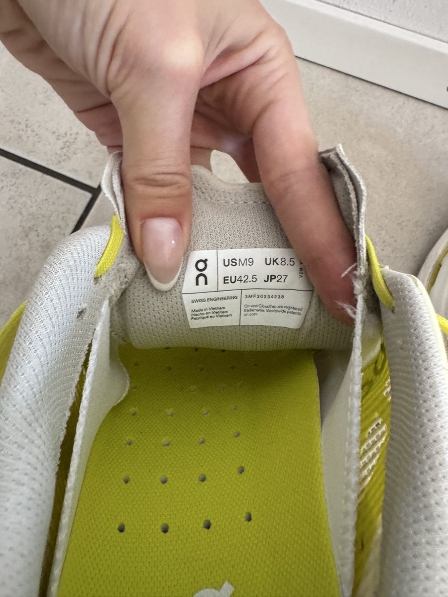 On Scarpe da uomo: On Running On Cloudultra 3, Grösse 42.5 – Nuovo (secondo la descrizione) da Teufen AR venduto da chi_h55m 5
