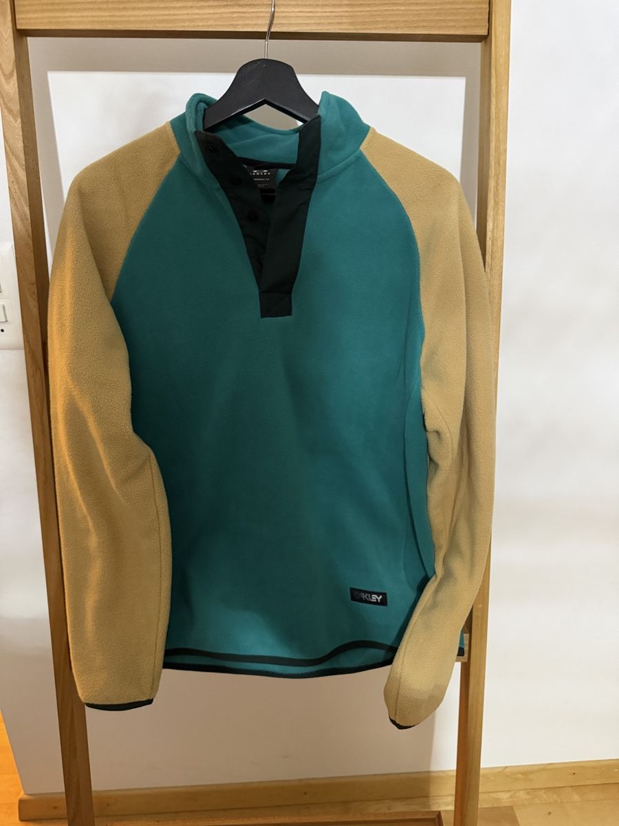 Oakley Pullover & Sweatshirts: Fleecepullover Oakley – Neu (gemäss Beschreibung) aus Neerach von the_modern_mini