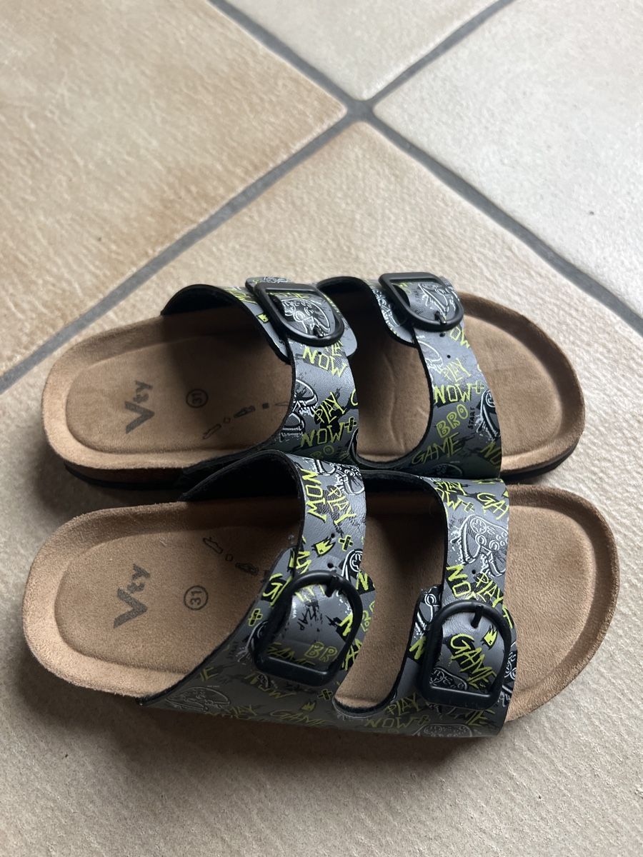 Scarpe per ragazzi: Kinder Hausschuhe – Nuovo (secondo la descrizione) da Bachenbülach venduto da Dana_Ondrasik 2
