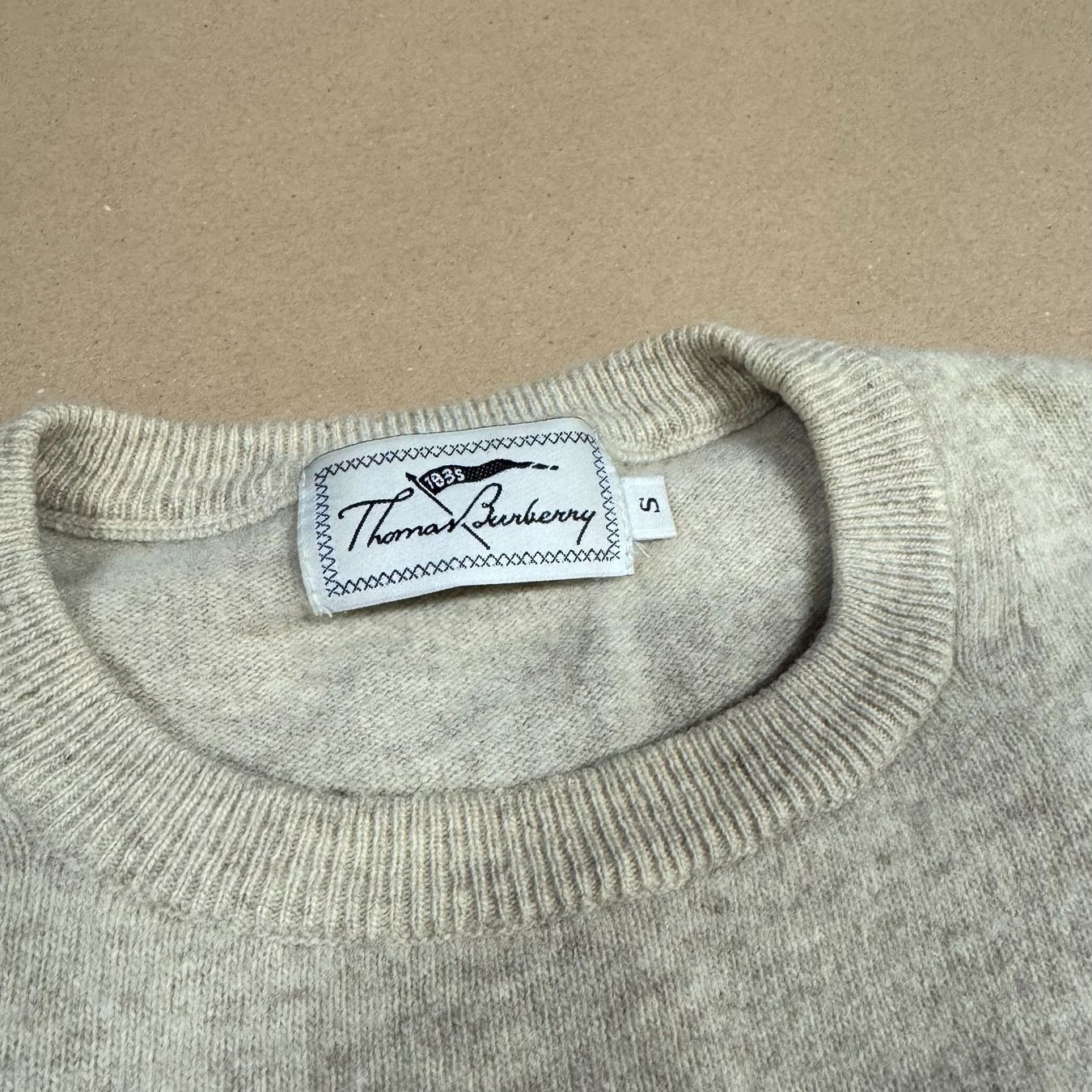 Burberry Pullover & Sweatshirts: Thomas Burberry lambswool vintage sweatshirt retro pull – Gebraucht aus St. Gallen von sourced_limited 1
