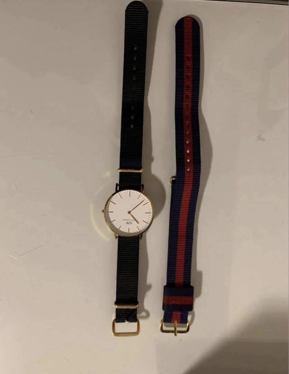 Daniel Wellington Orologi: DANIEL WELLINGTON DAMENUHR - INKL. 2 BÄNDER – Nuovo (secondo la descrizione) da Zürich venduto da nina.ninat 1