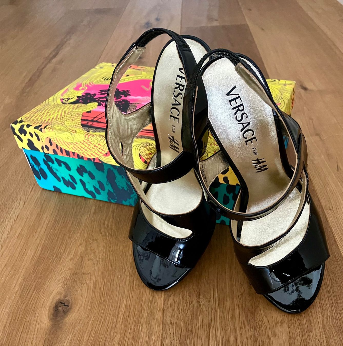 Versace Scarpe da donna: Versace for H&M High Heels - neu – Nuovo (secondo la descrizione) da Stansstad venduto da kerri8