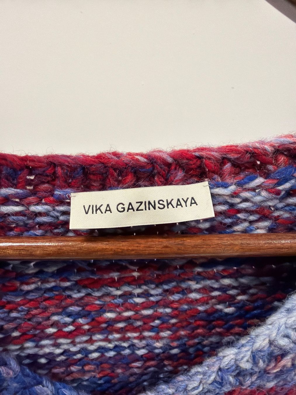 Maglioni & Felpe: Vika Gazinskaya Strickpullover bunt – Usato da Tägerwilen venduto da TinaLupu 1