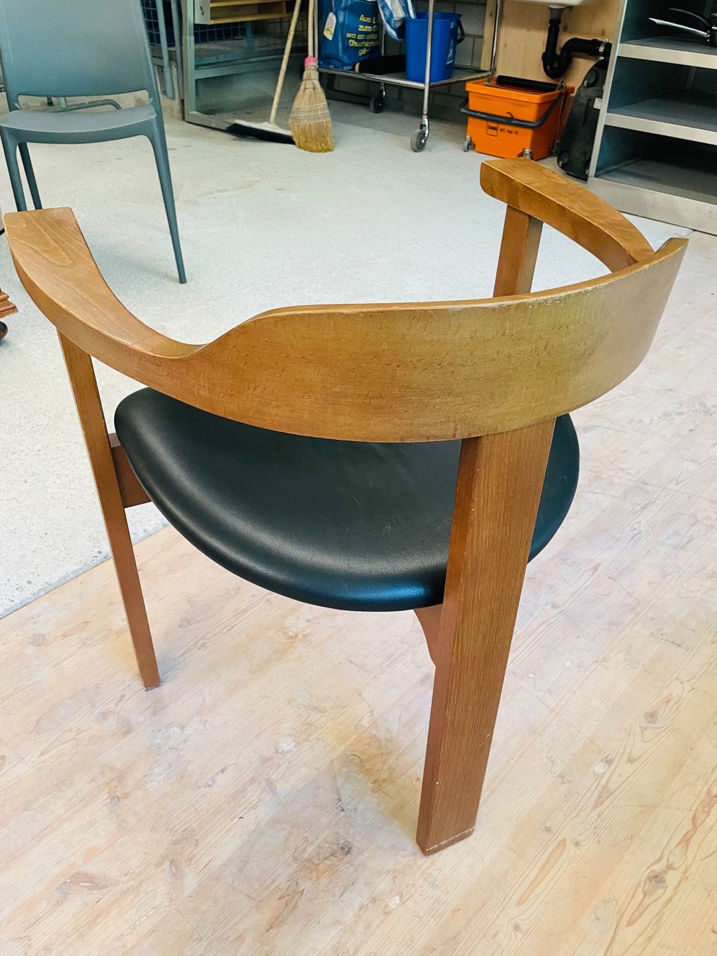 Sedie: Stuhl Designklassiker R.Haussmann – Usato da Lungern venduto da Barbados04 1
