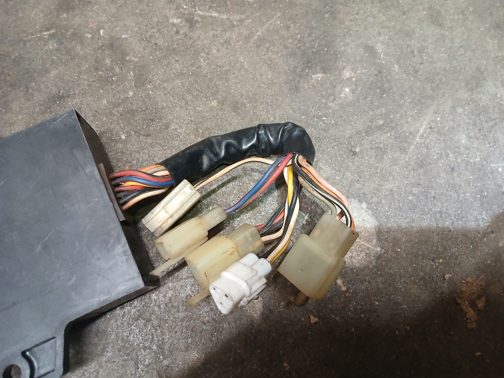 Suzuki Alle Motorradersatzteile: suzuki ts 125 r tsr 125 cdi ecu – Gebraucht aus Fey von lobanovski1 2