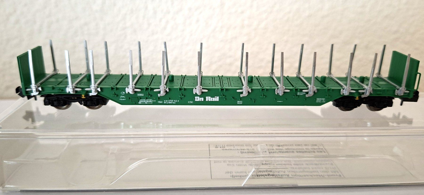 Fleischmann Modellini di ferrovie: Fleischmann Rungenwagen  " On Rail " 825402 K – Nuovo e nell'imballaggio originale da Biberist venduto da Ntrains 2