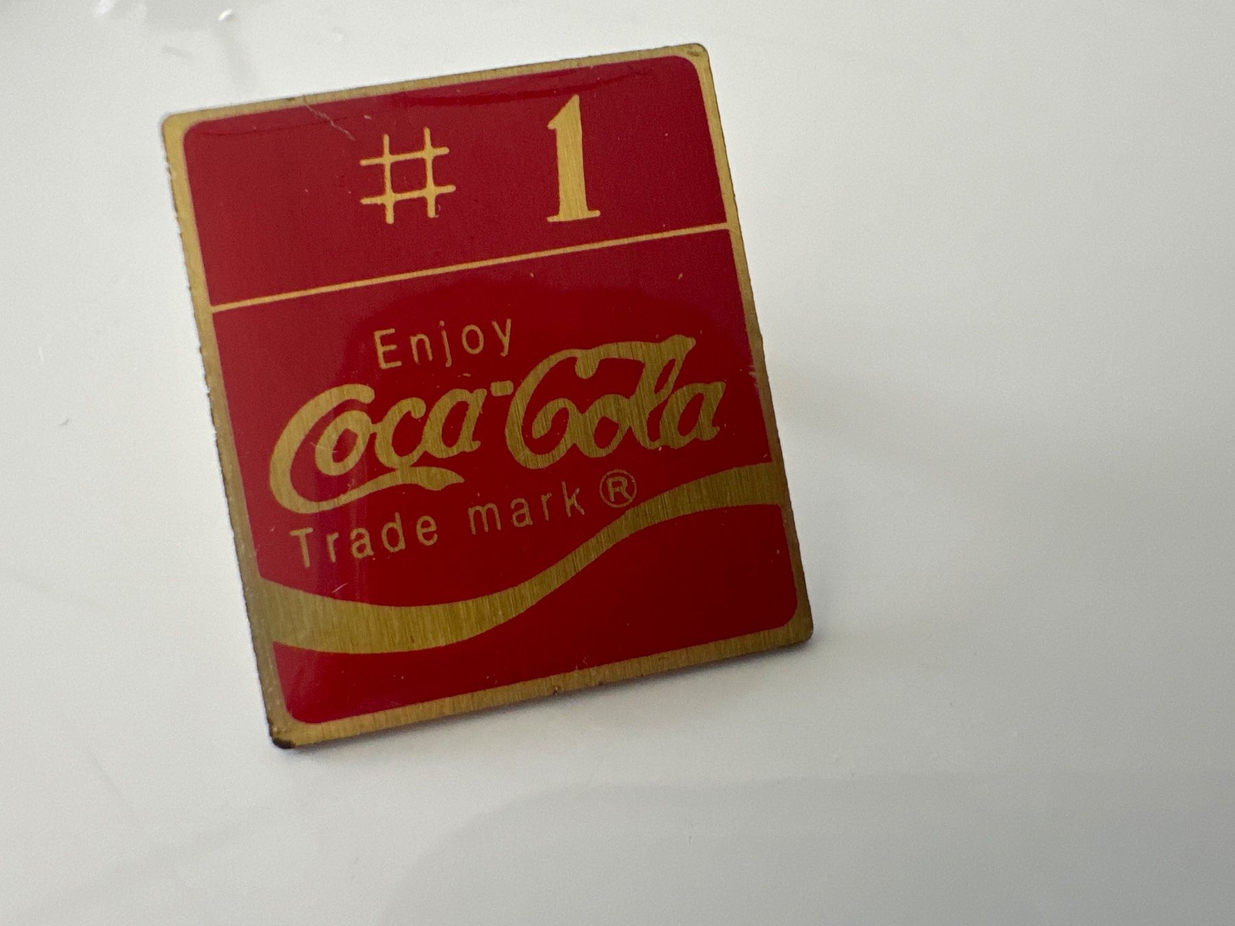 Placchette & Badge: Pin Coca Cola – Usato da Galgenen venduto da rub_f6kh