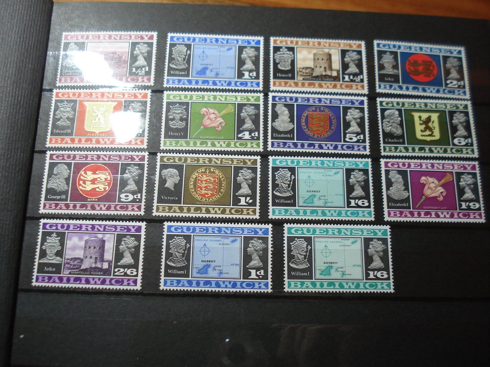 Tutti i francobolli: Set Dauermarken Guernsey, um 1965 ** – Usato da Niederwil AG venduto da morostahu