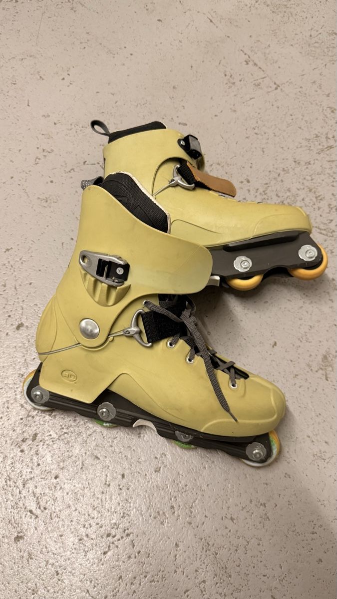 Inline-Skating & Rollschuhe: Freestyle Inline Skates  – Gebraucht aus Adliswil von kea_g68c