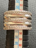 Bague en argent 925 avec zircons, taille 57. 10,41gr