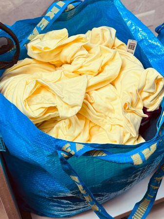 Lagerverkauf Tshirts / Shirts, div. Grössen, Baby-Mützen