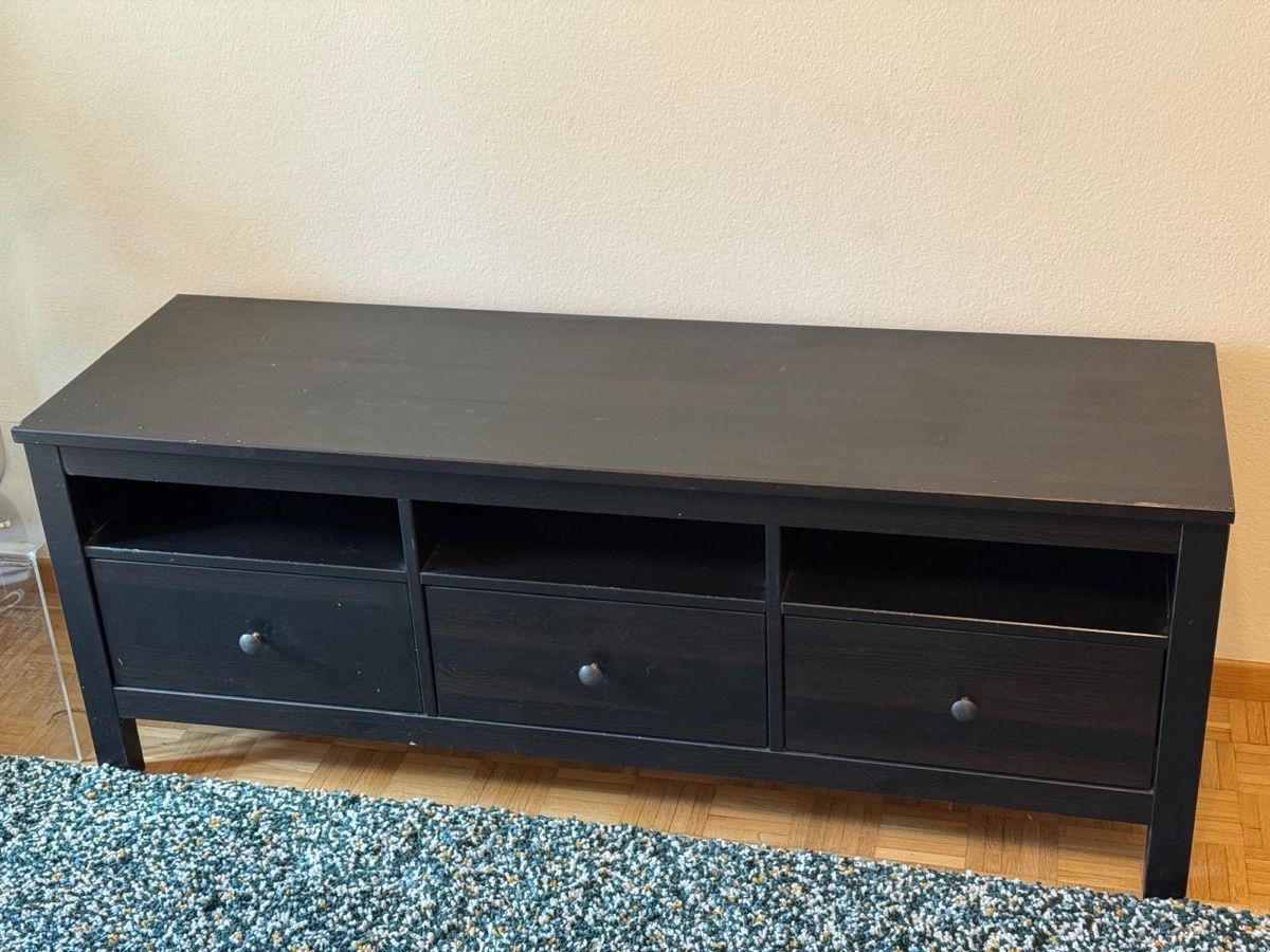 Ikea TV Möbel: TV Möbel  – Gebraucht aus Zürich von fresh-bird