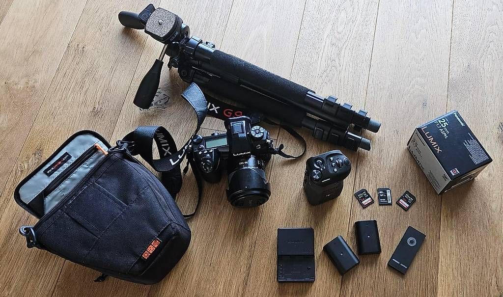 Panasonic Fotocamera: Panasonic Lumix G9 Set - Top Zustand – Usato da Büron venduto da Andyarnold