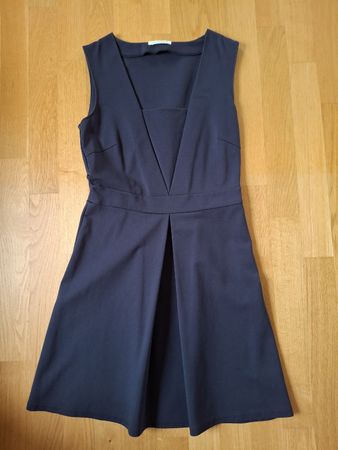 Robe sans manches bleu marine Mint & Berry Taille M.
