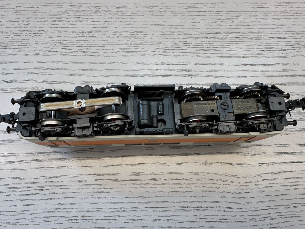 Märklin Modellini di ferrovie: Märklin 3155 DB BR 111 – Usato da Lupsingen venduto da New-Haven 5