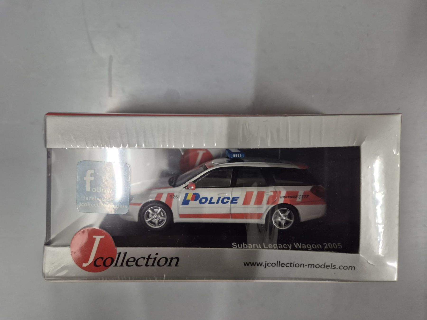 Subaru Modellini d'auto: Subaru Legacy Kantonspolizei Genf 1:43 – Usato da Lachen SZ venduto da myr_qk5y