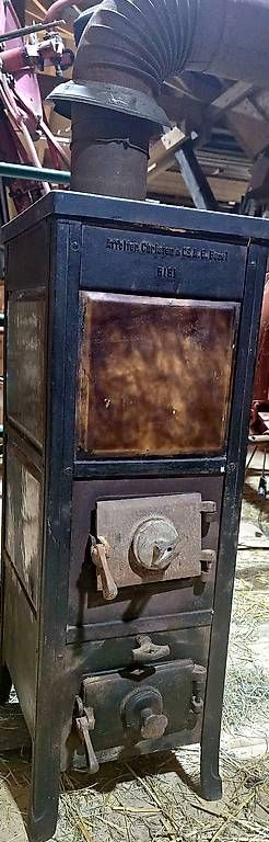 Altri mobili d'antiquariato: Kachelofen – Usato da Hettiswil venduto da irenz