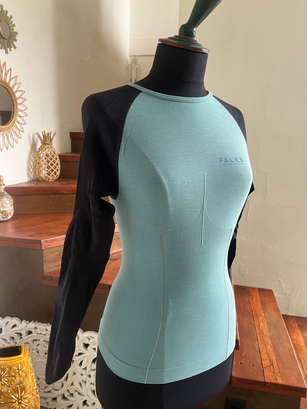Falke Maglioni & Felpe: Pull de sport FALKE S – Usato da Seiry venduto da vanille08 2