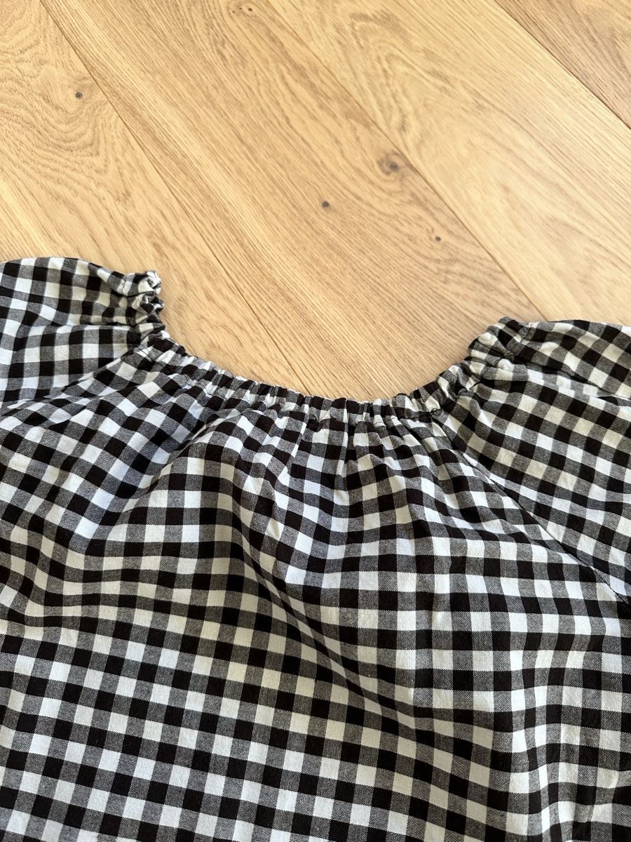 Top: Off-Shoulder Top – Nuovo (secondo la descrizione) da Küssnacht am Rigi venduto da annine.l.