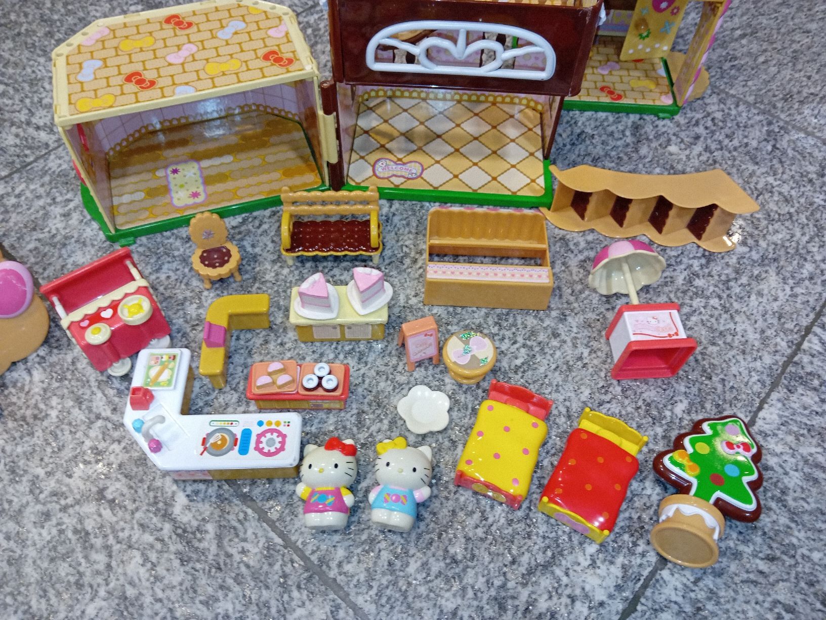Maisons pour enfant: Hello Kitty casa vintage 2007 – D'occasion à Biasca par Old_6blh 2