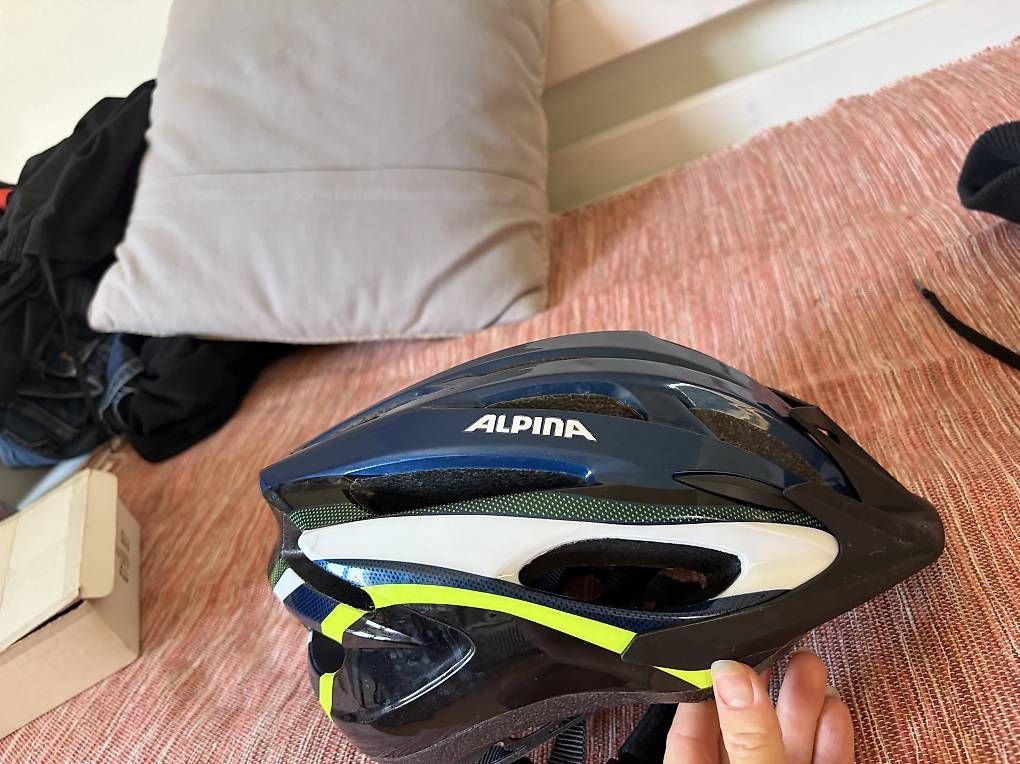 Caschi: Velohelm Alpina – Usato da Wettingen venduto da rahelkaiser 2