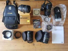 Nikon D3100 Spiegelreflexkamera-Set mit Objektiven und Blitz