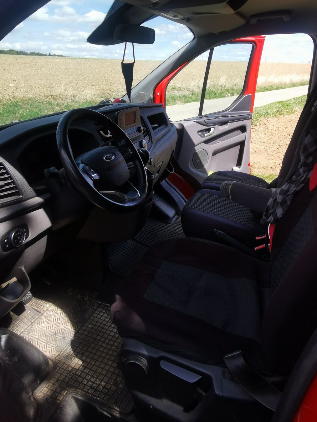 Ford Veicoli commerciali: Ford transit custum – Usato da Courtedoux venduto da ror_62vq 4
