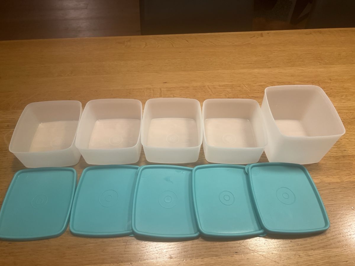 Tupperware Recipients et similaires: Tupperware Gefrierbehälter Set 5-teilig – D'occasion à Attinghausen par Mary66 1