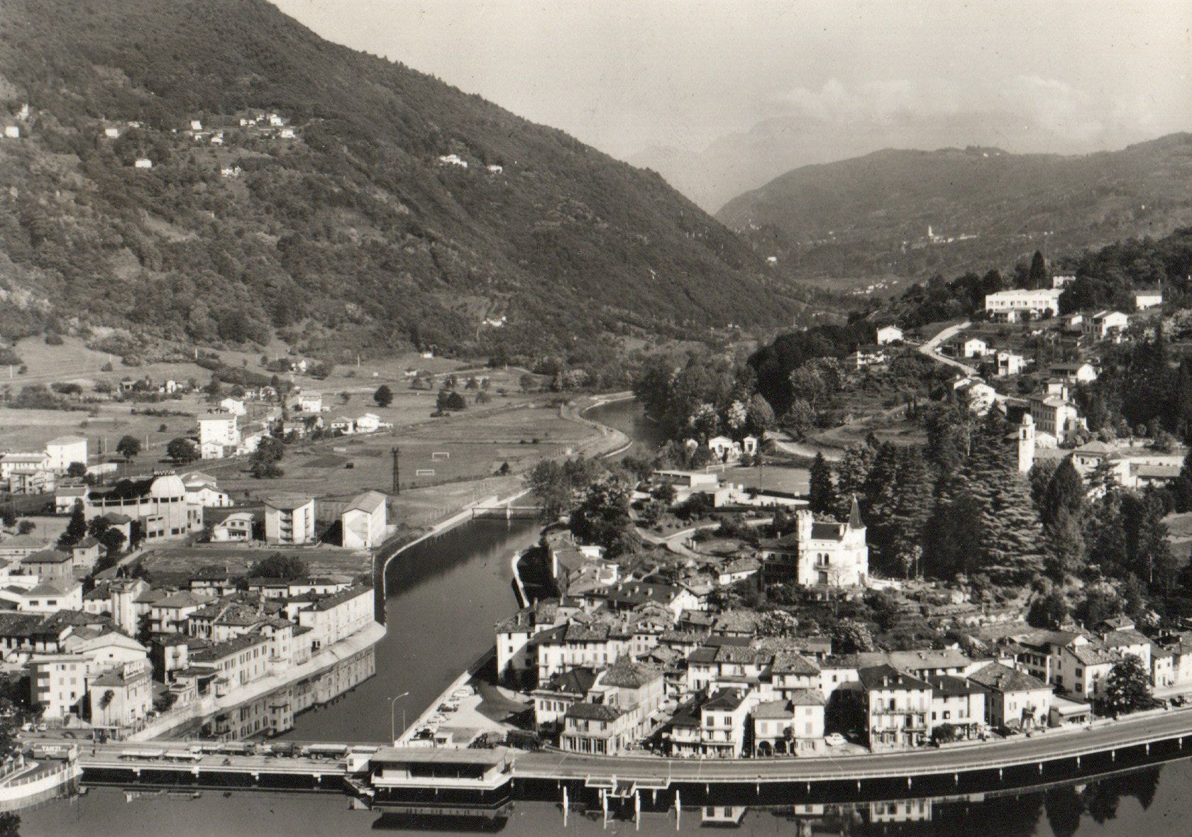 Cartoline postali: Ponte-Tresa - Aerofoto – Usato da Melano venduto da pisonsdro