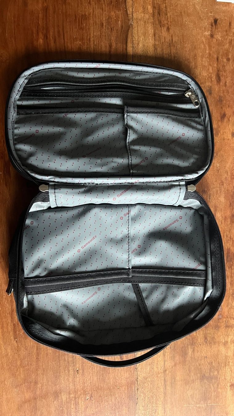 Samsonite Custodie per cosmetici: Samsonite Necessaire, Kulturbeutel, schwarz – Usato da Ottenbach venduto da luckylukeworld 3