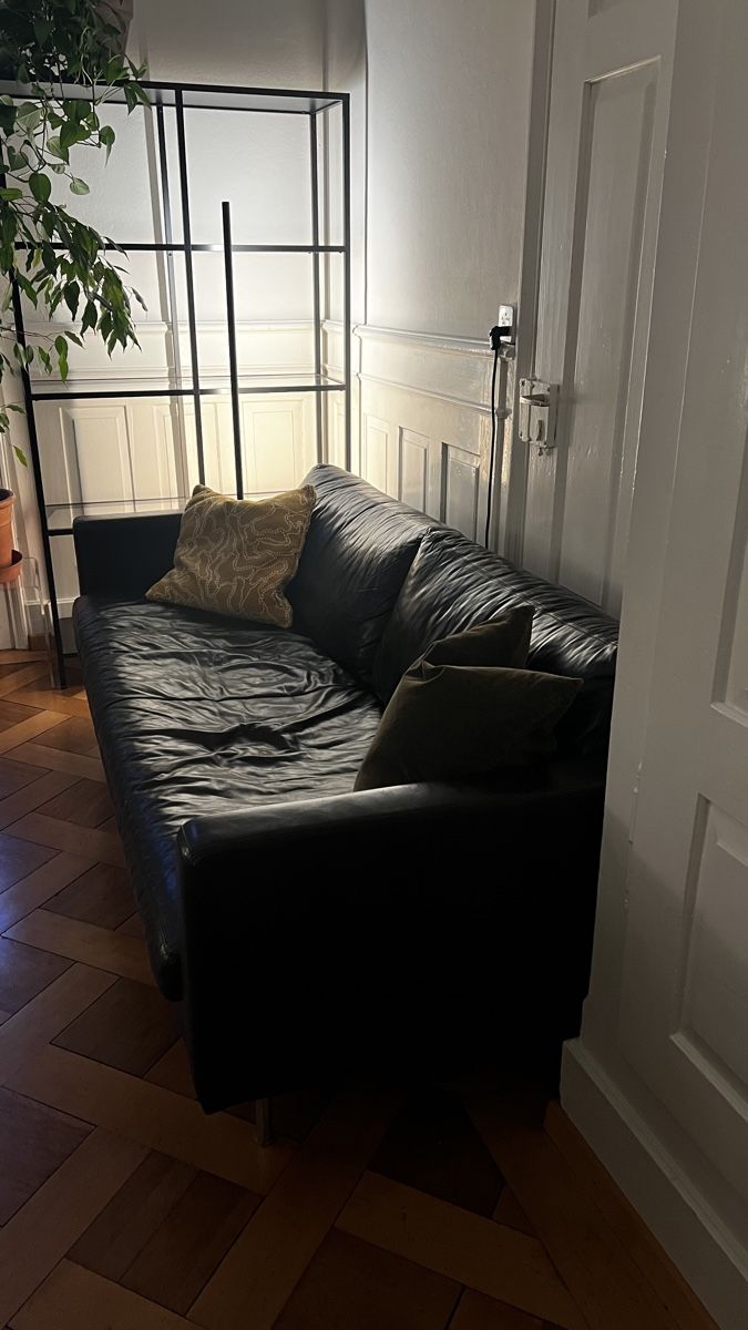 Sofas: 3er Sofa Möbel Pfister Texada Schwarz Leder – D'occasion à Zürich par dvblch 3