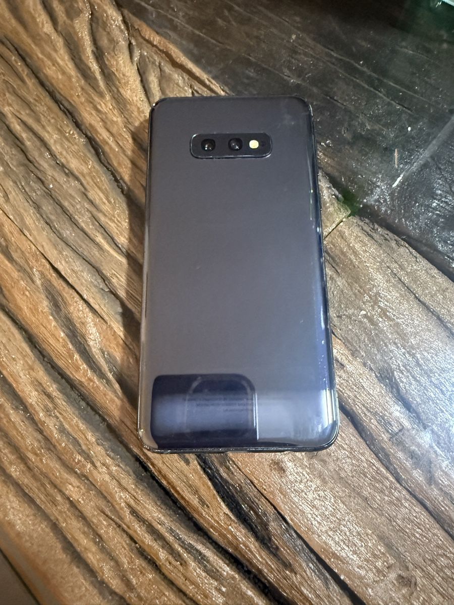 Samsung Portables: Samsung Galaxy S10e – D'occasion à Rothrist par jr_returns 3