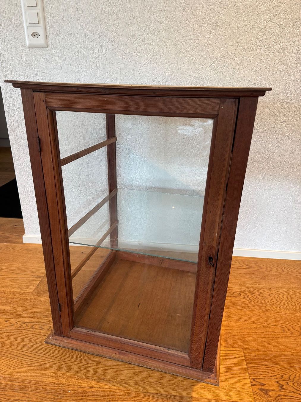 Vitrinen: ALTE LADEN VITRINE UM 1950 ORIGINAL – Gebraucht aus Balterswil von MR_FEELGOOD