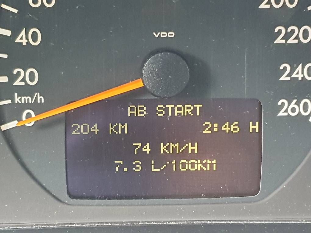 Mercedes-Benz Automobili: E-Klasse w210 Jg2001 – Usato da Basel venduto da jacobian3 4