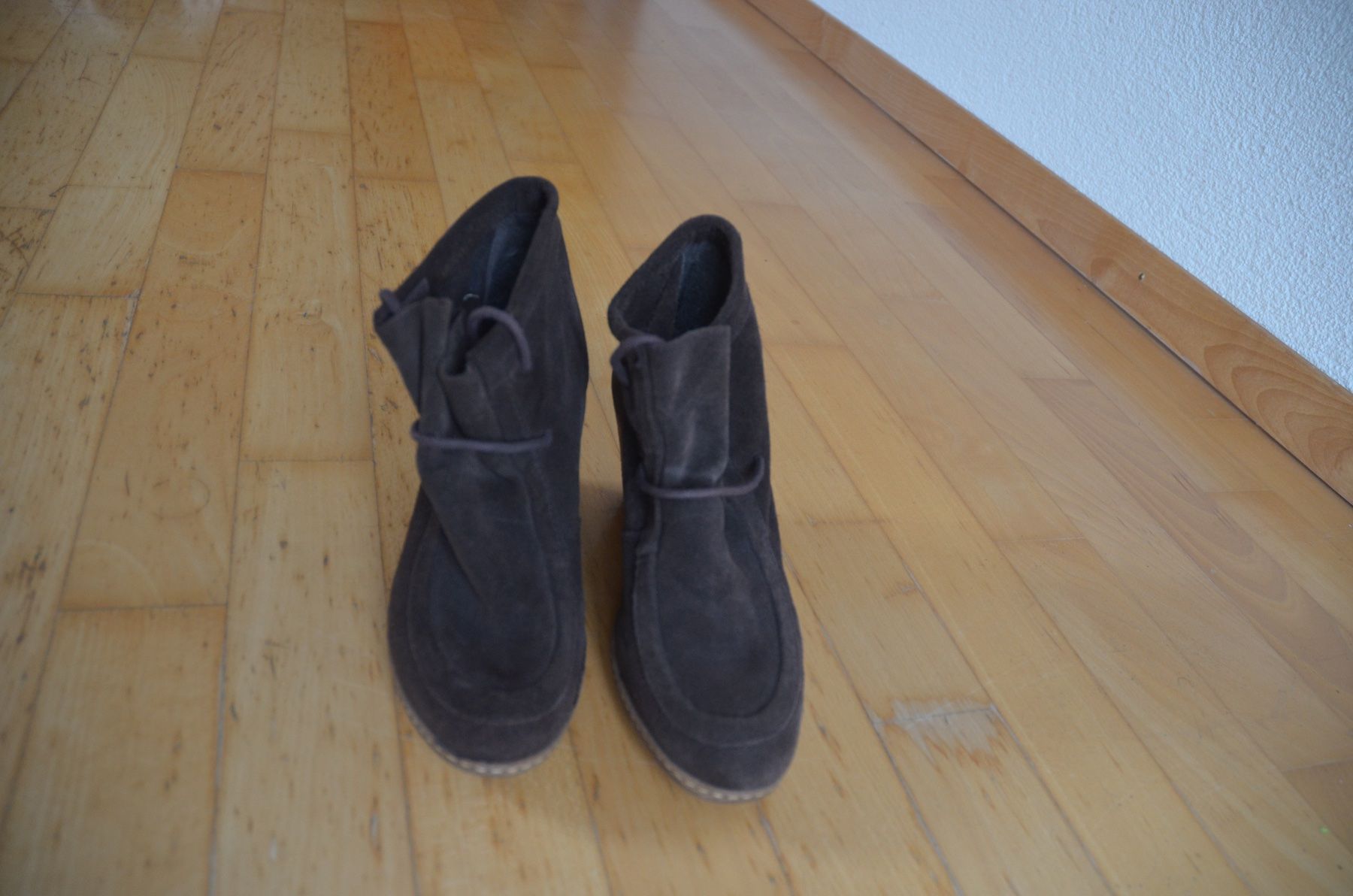 Scarpe da donna: Wildleder High heels – Usato da Bern venduto da ava_l8tk 1