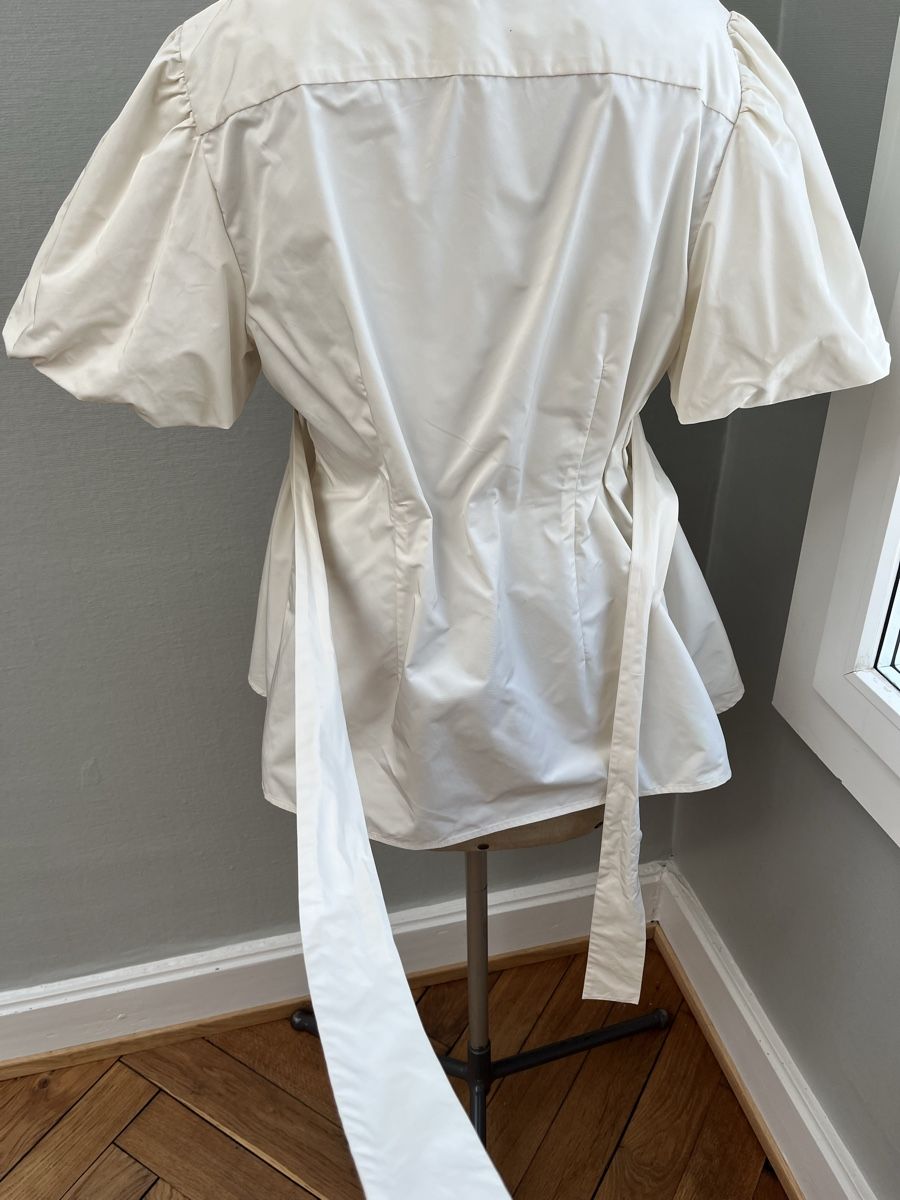 Chemisiers: BCBG Max Azria Bluse L – D'occasion à Basel par and_bc5b 3