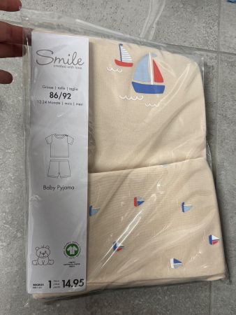 Pyjama neuf 86 - 92