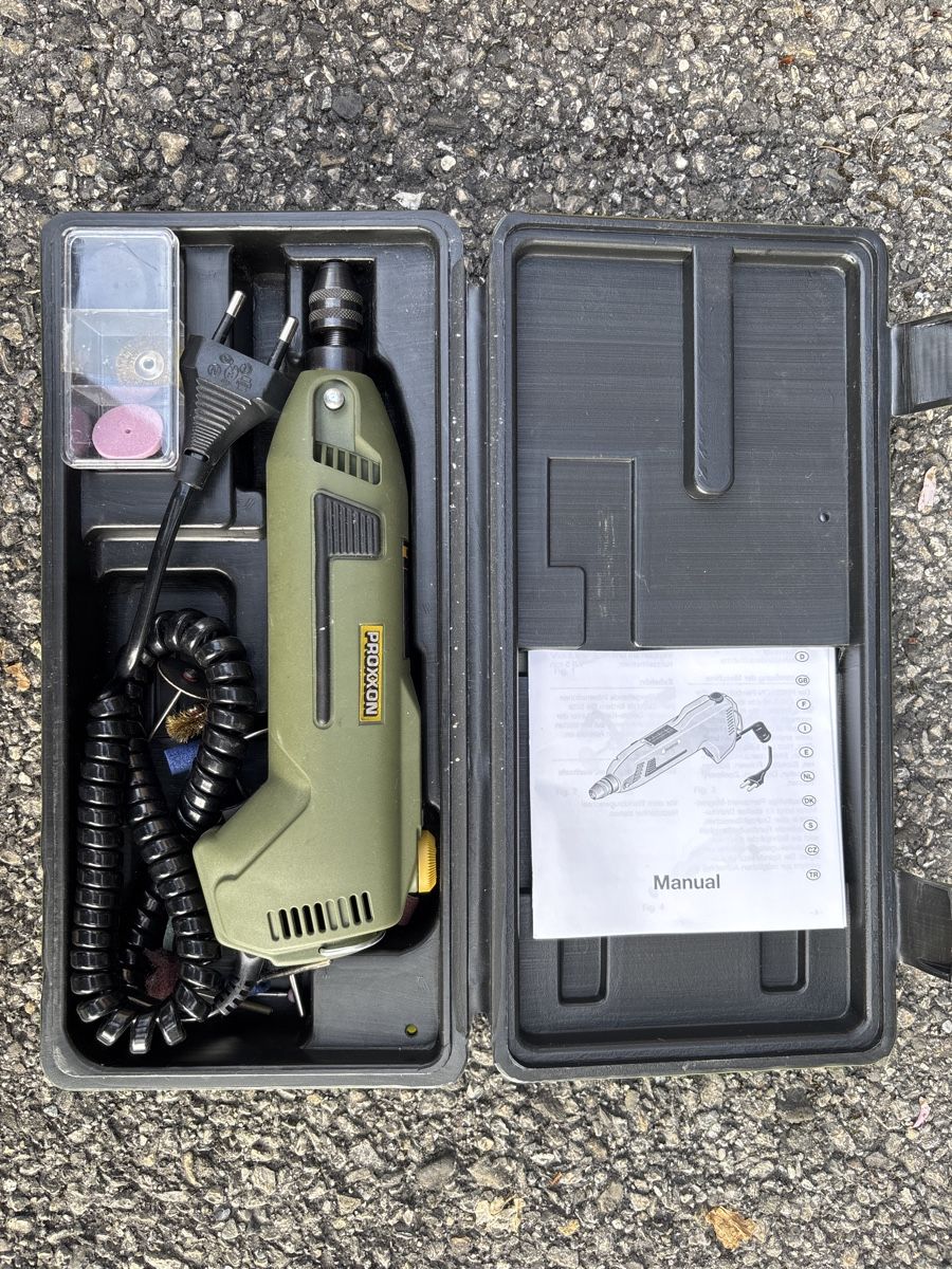 Proxxon Smerigliatrici & Lucidatrici: Ponceuse de précision Proxxon FBS 230/E – Usato da Lonay venduto da car_l9sk 1
