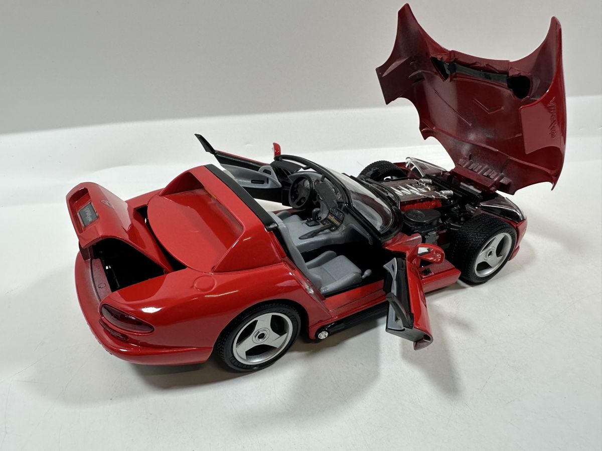 Bburago Modellautos: Dodge Viper RT/10 1:18, rot, BBURAGO – Neu (gemäss Beschreibung) aus Zofingen von rf9_x2xt 5