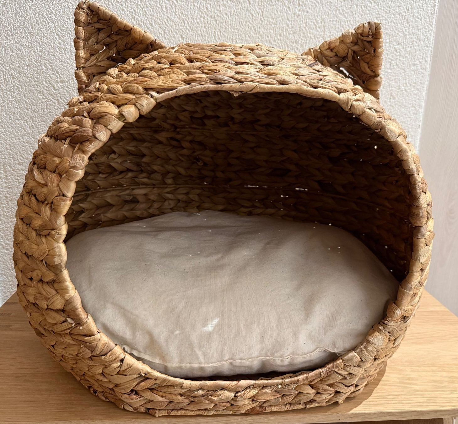 Cucce & Letti: Katzenkorb mit Kissen – Usato da Guntershausen b. Aadorf venduto da yvo_dx2z