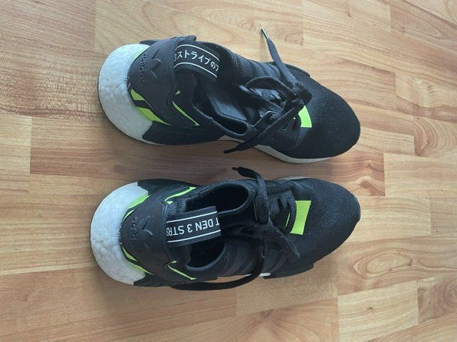 Adidas Scarpe da uomo: Adidas boost, schwarz-gelb, Grösse 44 – Usato da Niederweningen venduto da sho_mb8y 2
