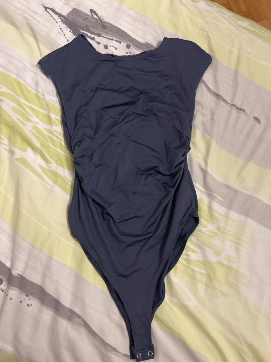Top: body dos-nu stradivarius M – Usato da Orsières venduto da champ10