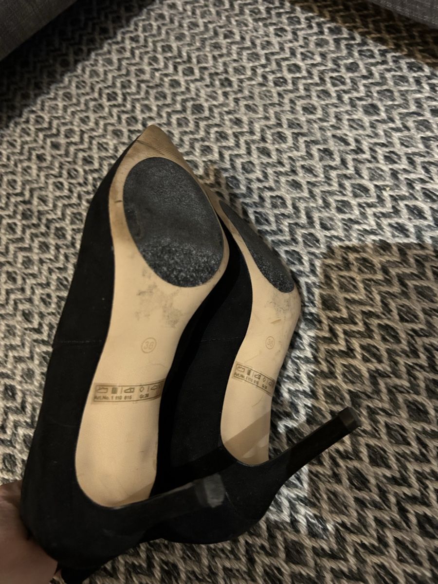 Damenschuhe: Schwarze Oxmox Stiefeletten mit Absatz Gr. 36 – Gebraucht aus Hausen am Albis von Speedfritz123 2