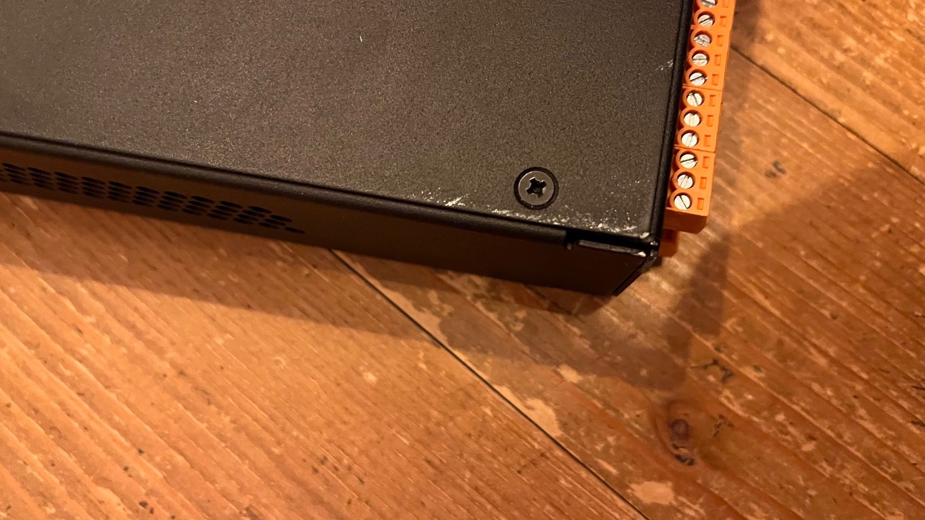 Microsoft Software: Q Sys Core 110f mit 8x8 Dante , Scripting und UCI Lizenz – Usato da Winterthur venduto da Gemini235000 3