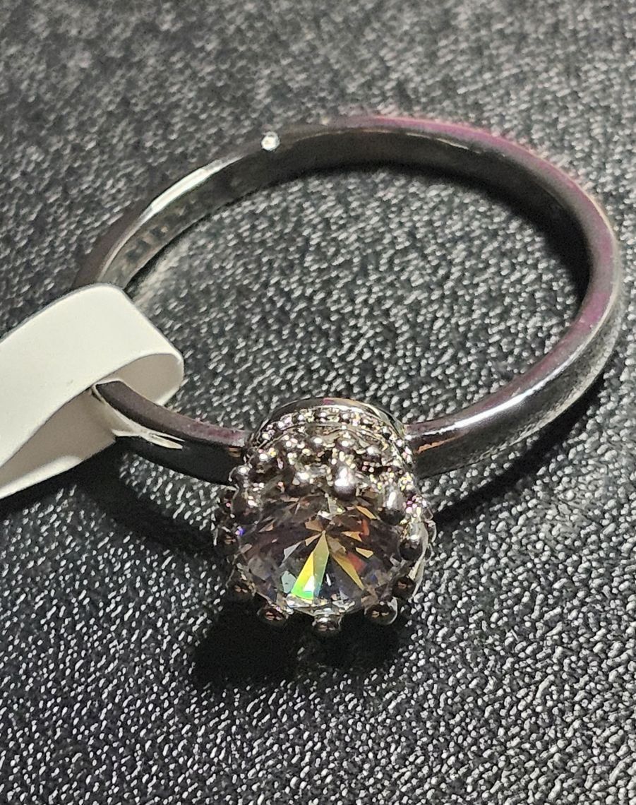 Ringe: Eleganter Ring mit Zirkonia, 925 versilbert, Gr.8 – Neu (gemäss Beschreibung) aus Grenchen von maretop 6