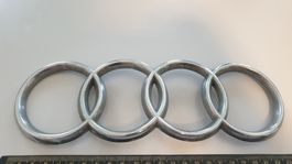 Alte Audi Emblem / Logo Kühlergrill