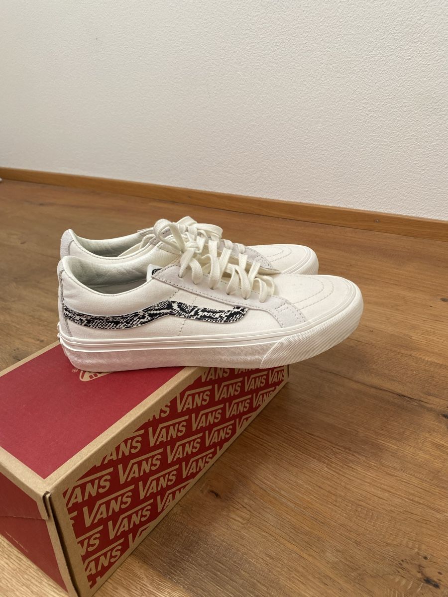 Damenschuhe: Vans SK8-Low Reissue Gr. 39, Neuwertig – Neu (gemäss Beschreibung) aus Hämikon von mic_shq2 5