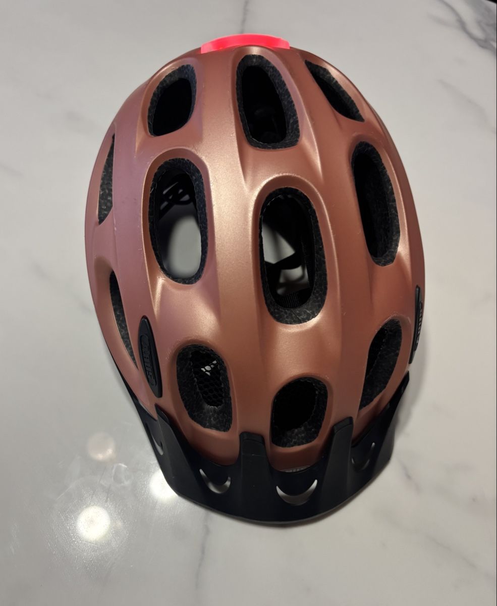 Caschi: Casque de vélo  – Usato da Delémont venduto da Vendeur_3 3